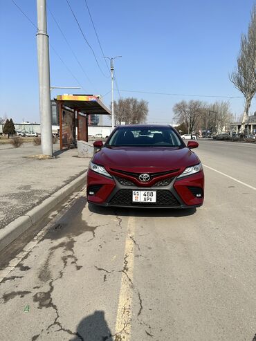 Toyota Camry: 2018 г., 2.5 л, Автомат, Бензин, Седан
