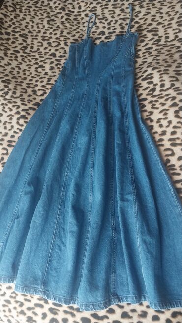 cins pencek: Gündəlik don, Midi, Bershka, M (EU 38)