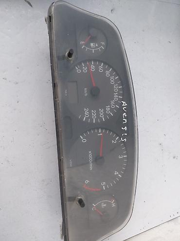 240: Щиток приборов Toyota 1998 г., Б/у, Оригинал — 2