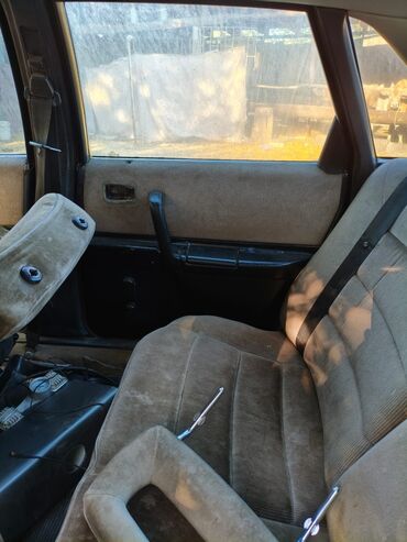 Audi: Audi 100: 1987 г., Механика, Седан — 3