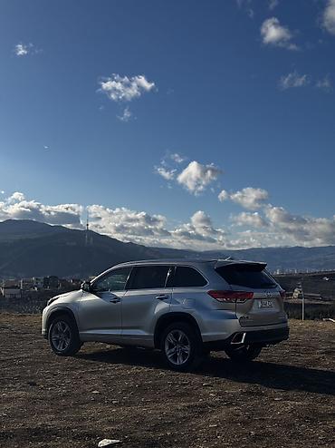 Toyota: Toyota Highlander: 2019 г., 3.5 л, Автомат, Бензин, Внедорожник — 2