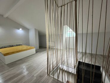 Uzunmüddətli kirayə mənzillər: Masazirda 8 mertebeli binanın 8-ci mərtəbəsində yerləşən ümumi sahəsi — 7