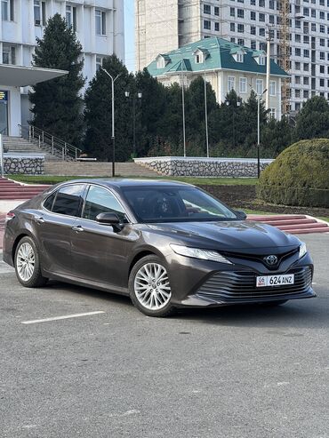 камри 40 гибрид: Toyota Camry: 2018 г., 2.5 л, Автомат, Гибрид, Седан