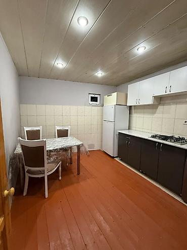 Həyət evləri və villaların satışı: 2 otaqlı, 75 kv. m — 17