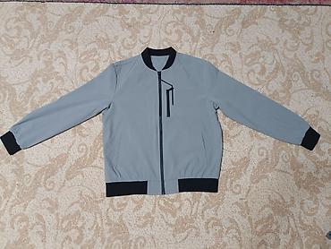 pull bear: Мужской серый бомбер / легкая куртка Продаю новый стильный мужской — 1