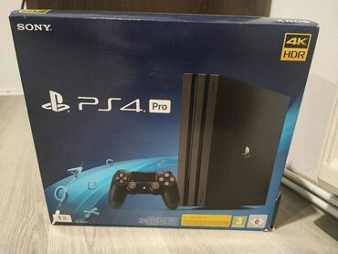 Elektronika: Na prodaju Play Station 4 PRO, u originalnoj kutiji, iz Nemacke sa 1