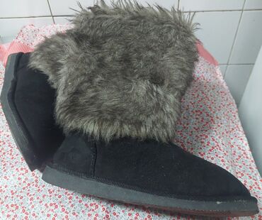 dona obuca: Ugg boots, color - Black, 38