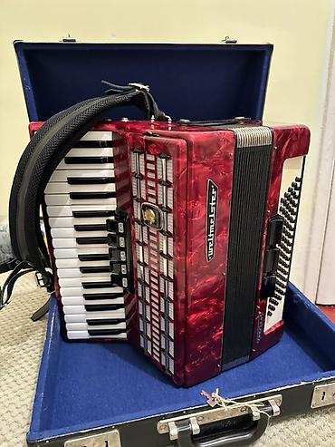 Аккордеоны: Продаю Генманский Аккордеон Вельтмейстер серино Кызыл кара тустору бар — 1