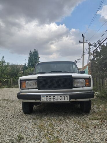 диски на ваз 2107 размеры на 13: Ağ rəngli VAZ-2107 avtomobili, dörd qapılı sedan kuzov tipinə