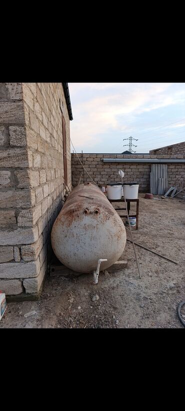 işlənmiş ev əşyaları: Bak, Metal, 3000 l l, İşlənmiş, Ünvandan götürmə