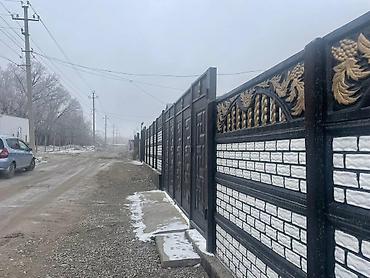 Продажа коттеджей и домов: 📍 АДРЕС: Село Джал, Бишкек шаарына караштуу Ленин район 📐 СОТЫХ: 6.75 — 1