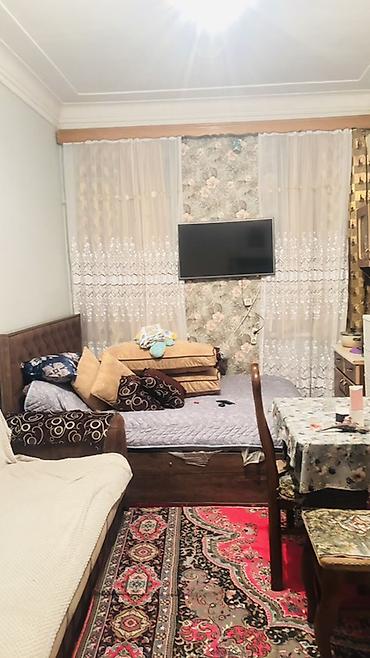putada satilan evlər: Uzunu 5.5 eni 3.5 . Bir otağdı yataxanadı.Nefiçler metro .nizam — 5