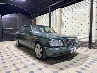 продаю гольф 3: Mercedes-Benz E-Class: 1993 г., 3.2 л, Автомат, Бензин, Седан