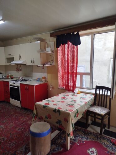 Balaxanı qəs. 3 otaqlı, 140 kv. m, Kredit yoxdur, Orta təmir
