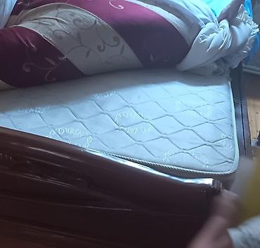 taxt carpayı: İkili yataq dəsti matras ve taxt birlikde 60 man təcili satılır - — 1