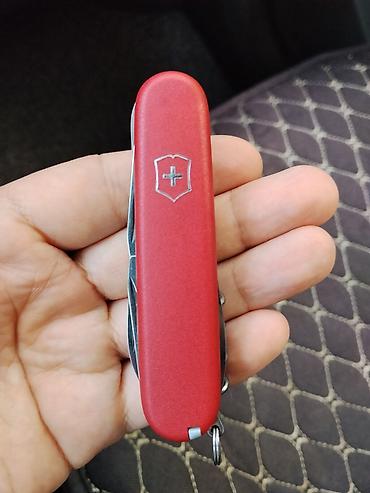 мултитул: Мультитул-нож Victorinox (классический швейцарский армейский нож), в — 1