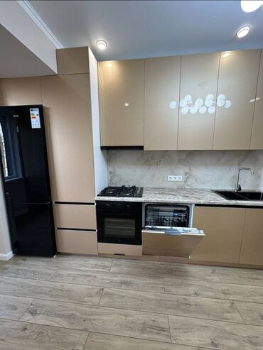 дешевые квартиры в оше: 2 комнаты, 57 м², Элитка, 5 этаж, Евроремонт
