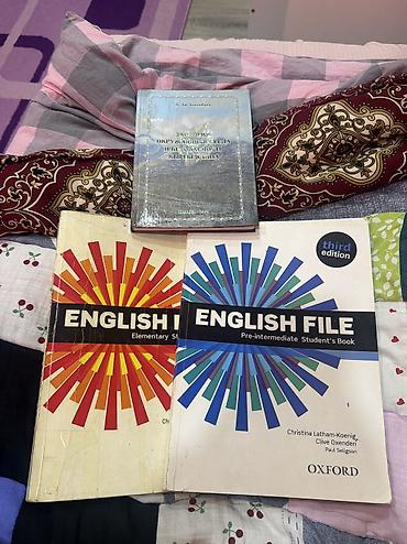 Продаю за 600 сом за три книги