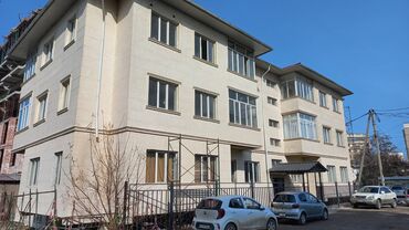 Продажа квартир: 2 комнаты, 68 м², Индивидуалка, 3 этаж, Евроремонт