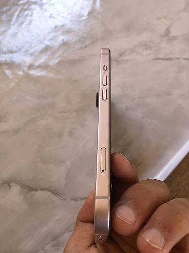 mac mini 4: IPhone 13, Б/у, 128 ГБ, Зарядное устройство, Коробка, Чехол, 80 % — 4