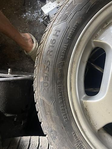 5 стиль р16: Литой диск Mercedes-Benz с шиной 205/55 R16 - Оригинальный 5-спицевый — 1