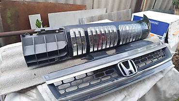 решетки 210: Решетка радиатора Honda 2004 г., Б/у, Оригинал — 4