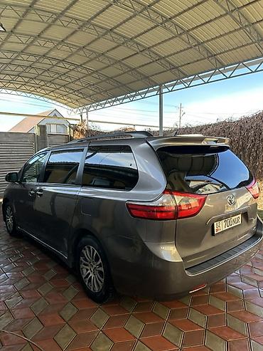 Toyota: Toyota Sienna: 2019 г., 3.5 л, Автомат, Бензин, Минивэн — 10