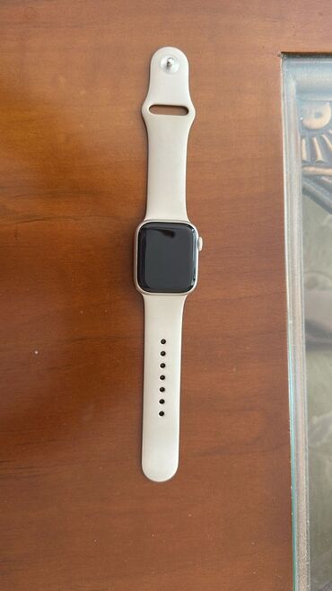 экран: Apple Watch series 9 original– kvadrat formalı sensor ekran, yan