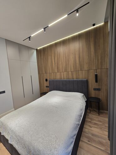 Uzunmüddətli kirayə mənzillər: Kirayə mənzil – Ağ Şəhər, Xətai metrosu yaxınlığı • Mərtəbə: 3 • — 21