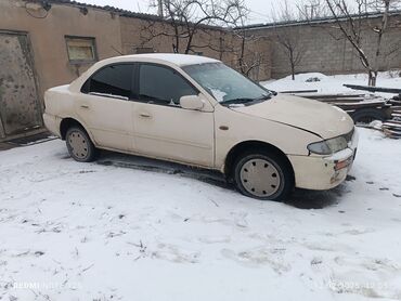 Mazda: Mazda 323: 1996 г., 1.5 л, Автомат, Бензин, Седан