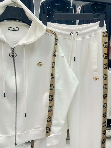 Gornji i donji deo: Gucci, S (EU 36), bоја - Bela — 13