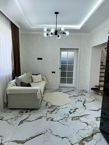 Продажа коттеджей и домов: 🏡 **Продается новый 2-этажный дом в Бишкеке!** 📍 ж/м Ала-Тоо-3, ул — 3