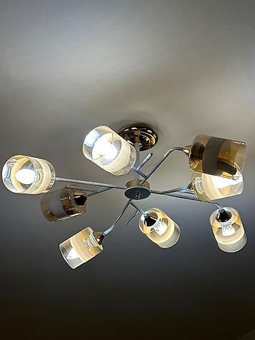 8 mart: Çılçıraq, 8 lampa, Metal — 1
