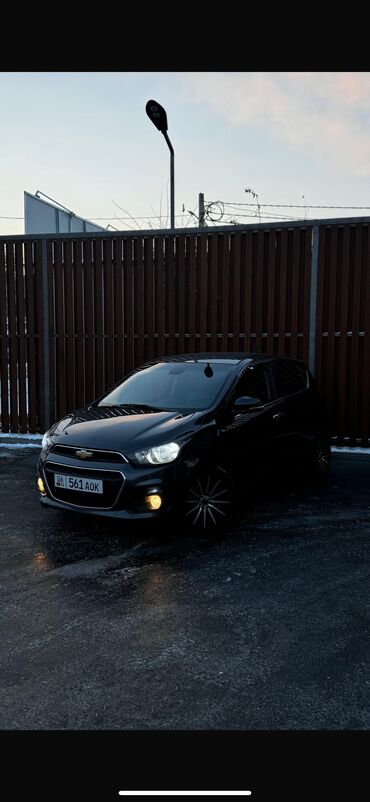 Chevrolet: Chevrolet Spark: 2017 г., 1 л, Автомат, Бензин, Седан