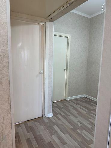Продажа квартир: 3 комнаты, 60 м², 12 мкр 106 серия улучшенная, 9 этаж — 8