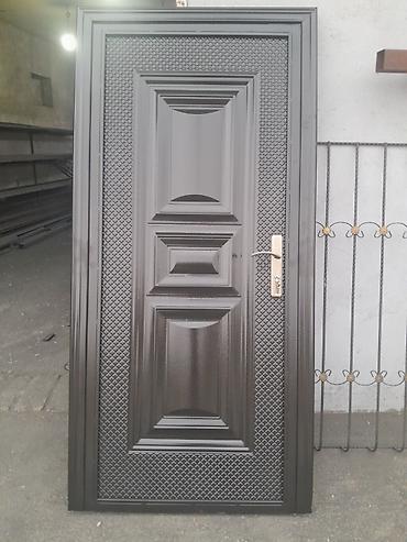 Giriş qapıları: Metal giriş qapıları – müxtəlif dizayn və ölçülərdə - Material: qalın — 18