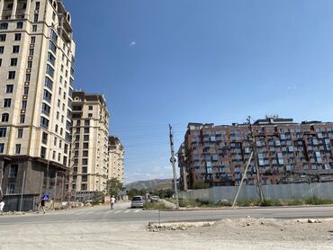 квартира с подселением для семейных: 2 бөлмө, 80 кв. м, Элитка, 1 кабат, ПСО (өзү оңдоп түзөтүп бүтүү үчүн)