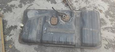 Топливные баки: Топливный бак Toyota 1998 г. — 6