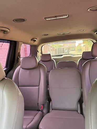 мини ман: Kia Carnival: 2018 г., 2 л, Автомат, Дизель, Минивэн — 9