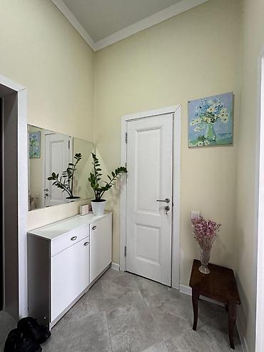 50: 2 комнаты, 50 м², Ала-Арча ТРЦ Элитка, 2 этаж, Евроремонт — 1
