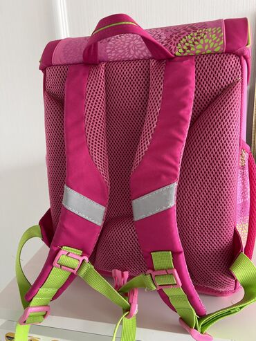 Другие товары для детей: Продаю рюкзак для девочки, немецкой фирмы Herlitz, с эргономичной