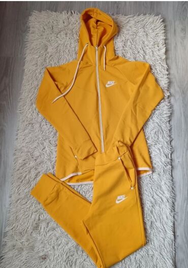 nike haljina: Nike, S (EU 36), bоја - Žuta