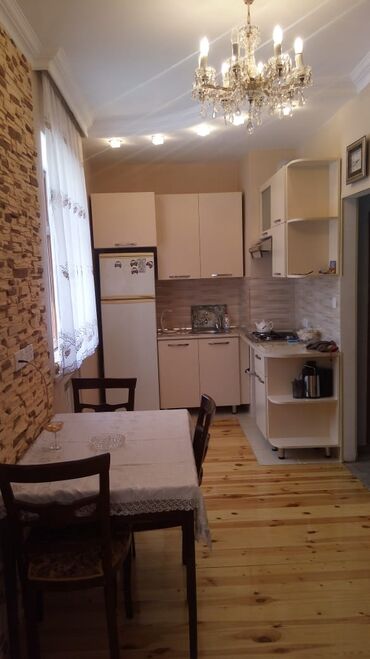 mikrorayonda satilan evler: 2 комнаты, Новостройка, 37 м²