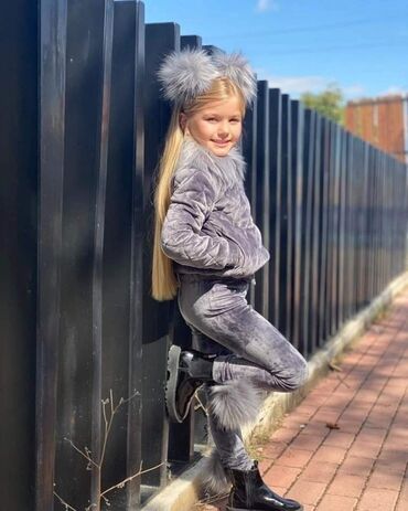 Kompleti: Toplo postavljene plišane trenerkice za devojčice u kompletu sa rajfom — 6