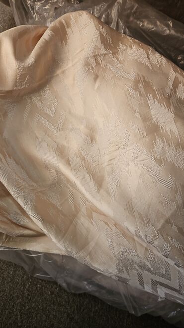 Pərdə və tüllər: Ağ rəngli tül pərdə parçası - Material: nazik, yüngül, şəffaf tül — 9