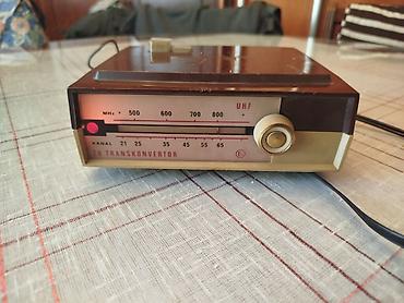 Aksesoari za TV i video: TV transkonvertor EI – UHF/VHF Nepoznato stanje. Displej  tj lampica — 5