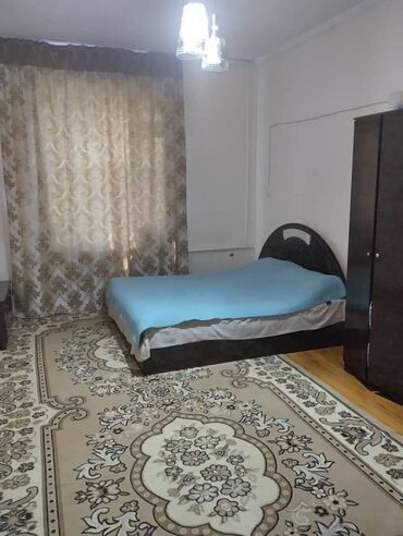 Продажа квартир: 1 комната, 40 м², Сталинка, 1 этаж, Косметический ремонт