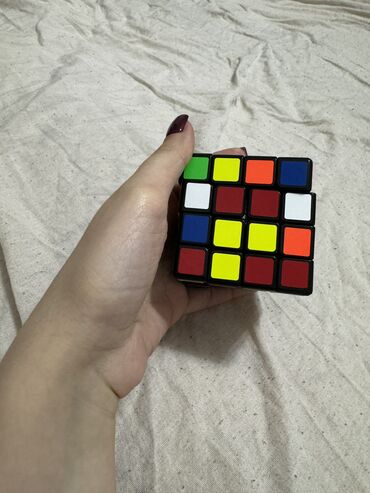 uşaq üçün kubik rubik oyuncağı: Rubik kubik. 4x4. Rəngbərəng. Türkiyə Antalyadan alınıb. Məlumat