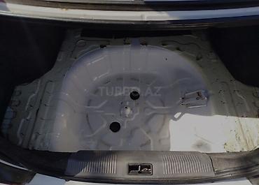 sprinter satisi: 5 700 AZN Hyundai Elantra, 2.0 L, 1998 il, 305 375 km Zəng et 5 700 ₼ — 8