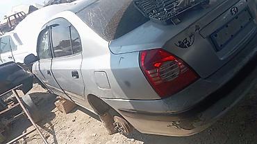 соната 2003: Hyundai Elantra седан (около 2000–2003 г.в.), машина на разборе — 4